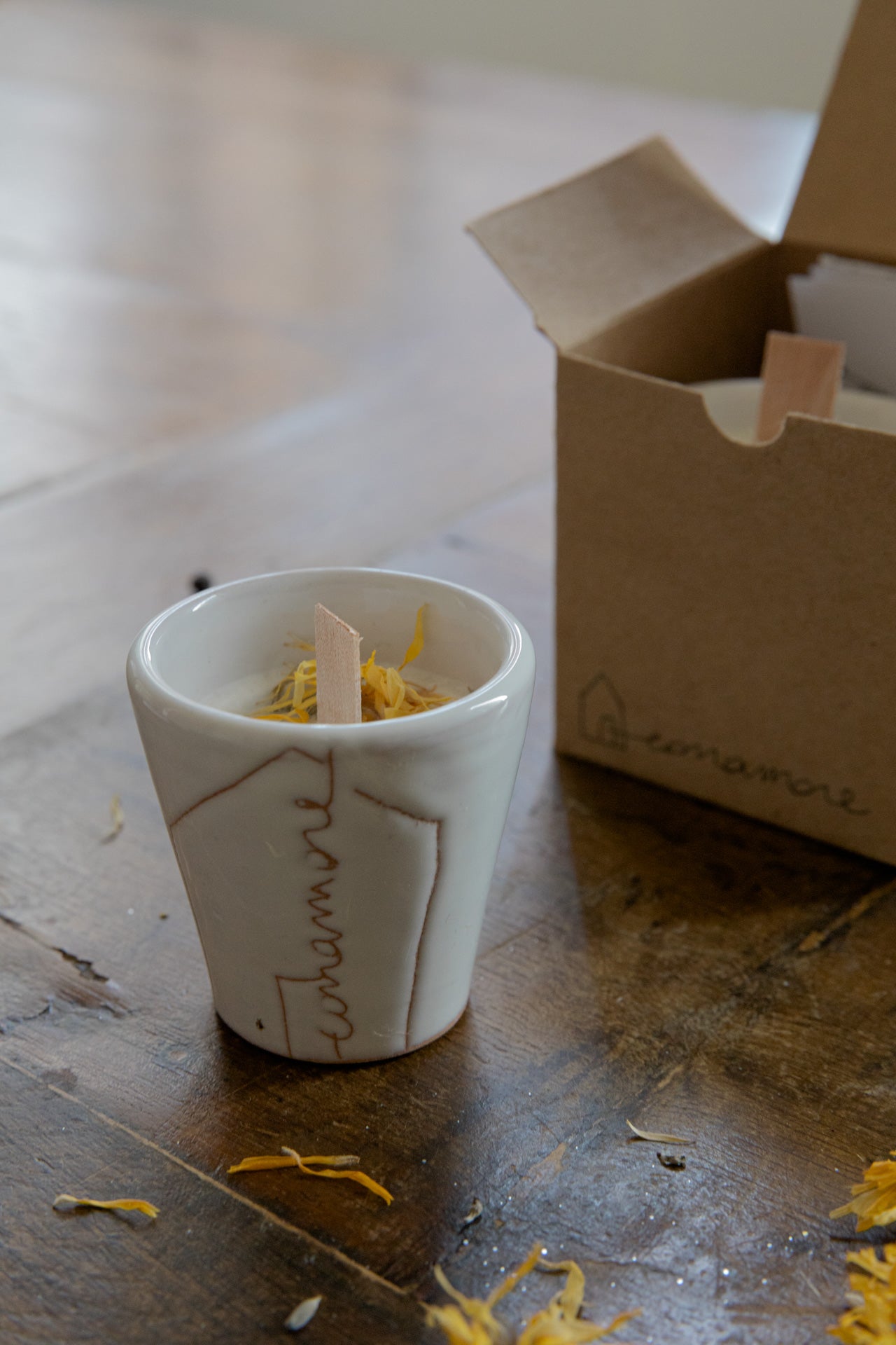 candela in tazza - profumo floraltea e menta - 60gr
