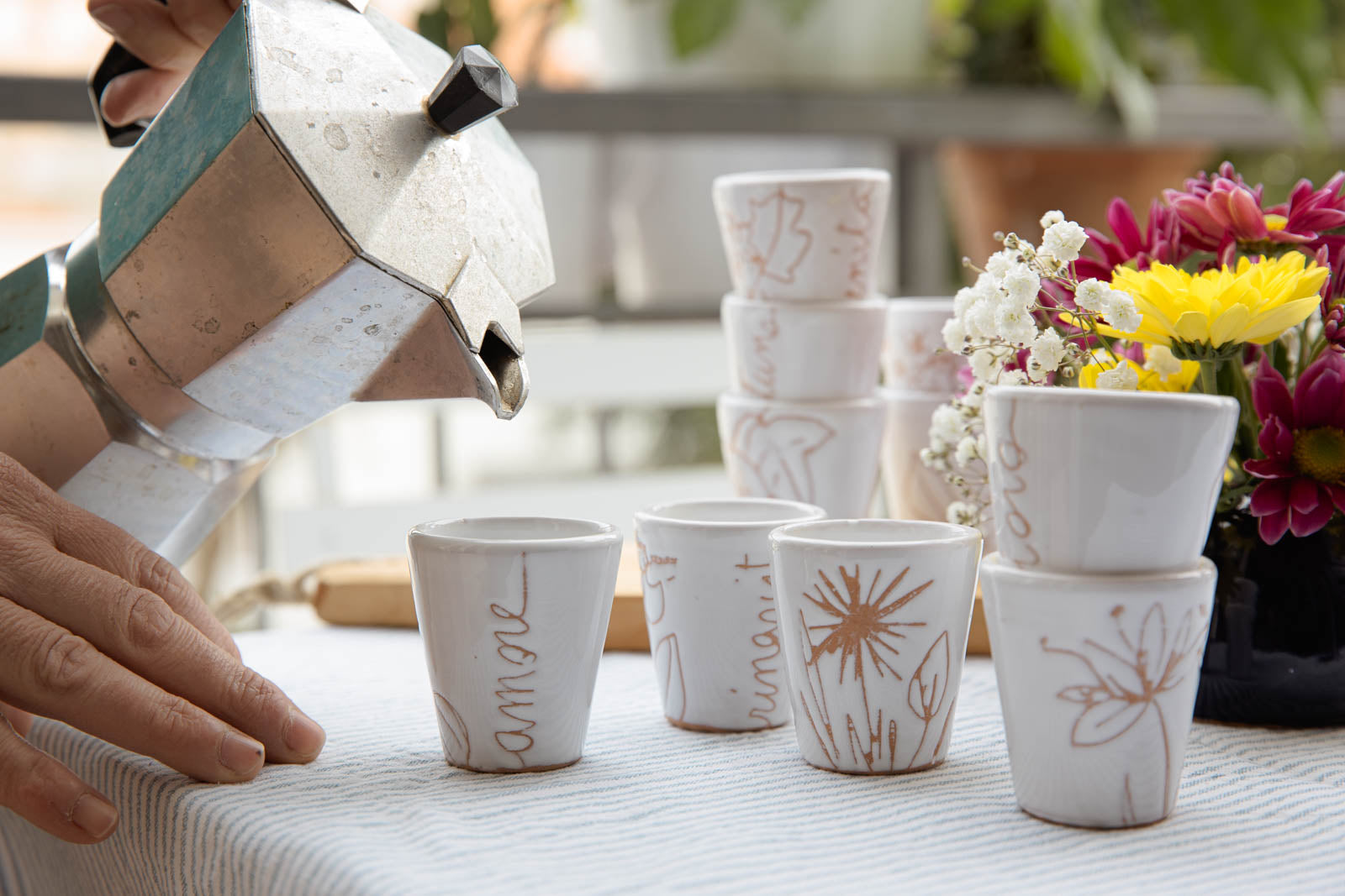 Set bicchierini caffè e liquore in ceramica bianca artigianale – Studio  Ramina