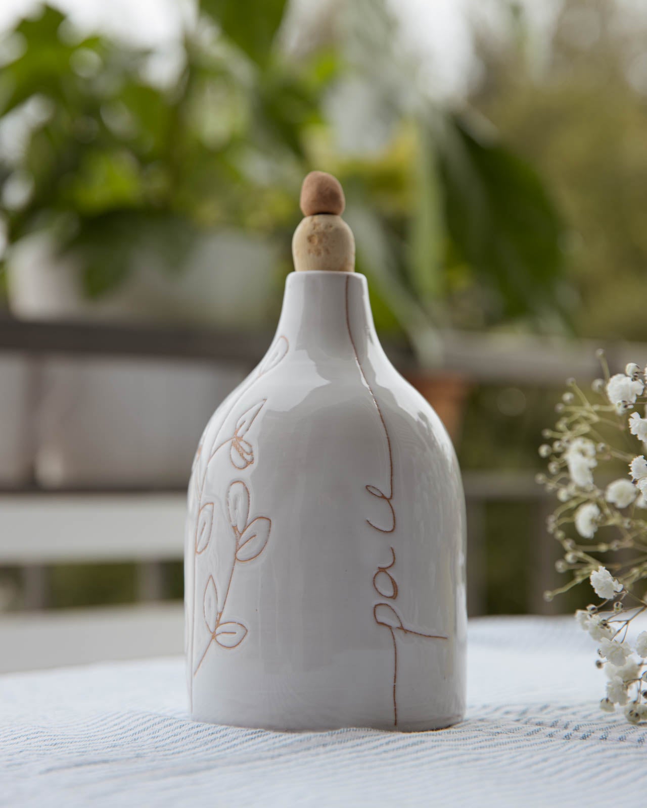 Oliera in ceramica bianca artigianale con decorazioni a mano – Studio Ramina