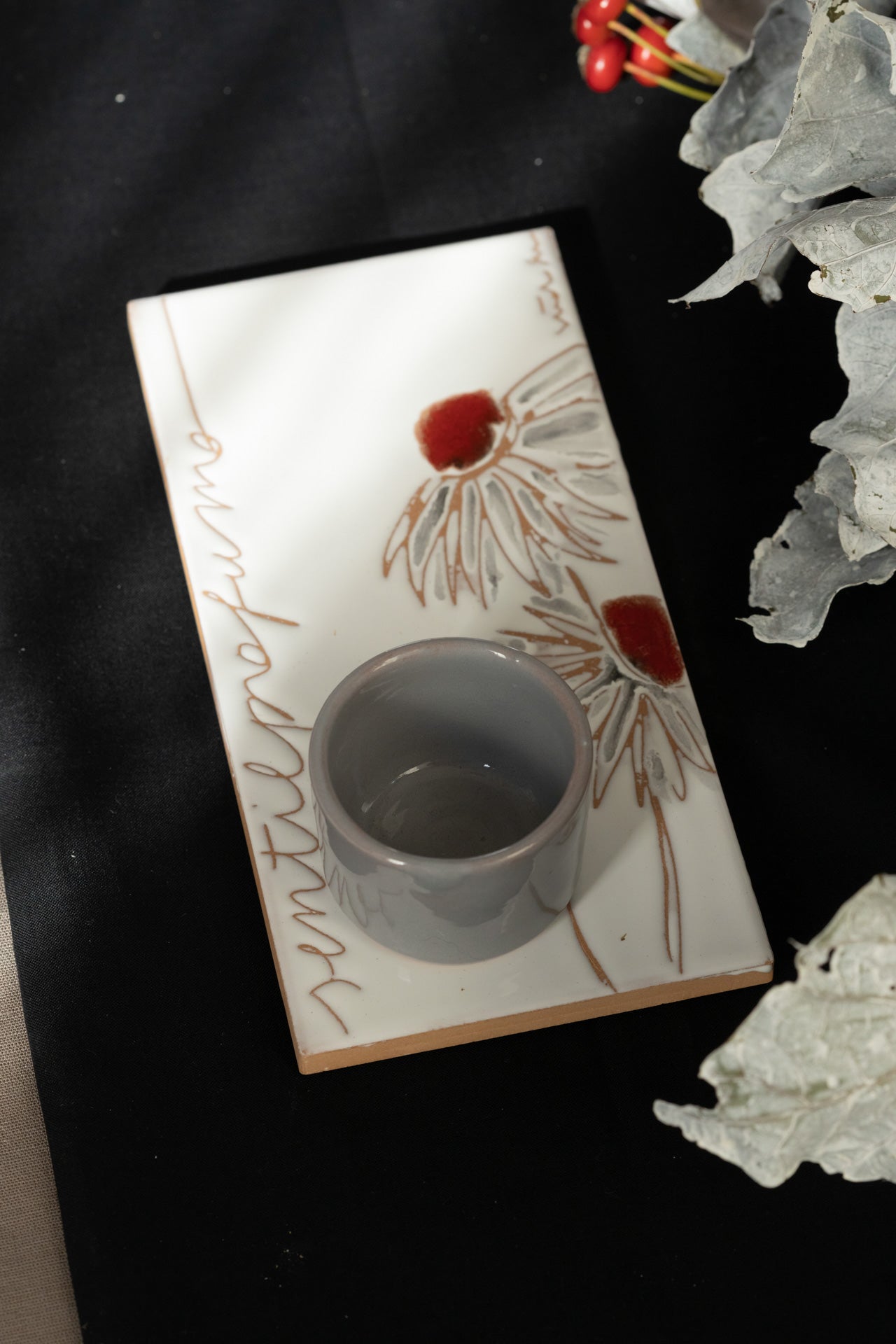 Piastrella - Vassoio in ceramica fiorita